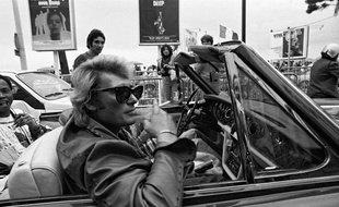 Johnny Hallyday à la trentième édition du Festival de Cannes en 1977.