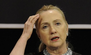 La secrétaire d'Etat américaine Hillary Clinton a été hospitalisée après avoir subi une thrombose (caillot sanguin) consécutive à une commotion cérébrale il y a deux semaines.