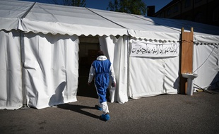 En Grande-Bretagne, une morgue a été installée à proximité d'une mosquée.