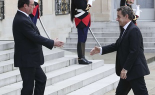 François Hollande reçoit Nicolas Sarkozy à l'Elysée le 25 juin 2016.