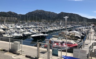 Le port de la Pointe Rouge à Marseille est encore relativement calme depuis le début du confinement.