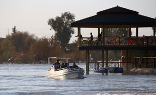 Plusieurs dizaines de personnes sont mortes dans le naufrage d'un ferry ce jeudi, sur le Tigre à Mossoul.