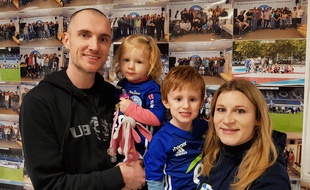 Avec leurs enfants, Grégory et Anaïs suivent le Racing partout. Enfin, pas en ce moment...