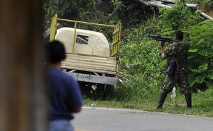 L'armée colombienne a infligé lundi une nouvelle lourde défaite à la guérilla marxiste des Farc, dont au moins 35 membres ont été abattus, une semaine avant la libération attendue des derniers policiers et militaires détenus en otage.