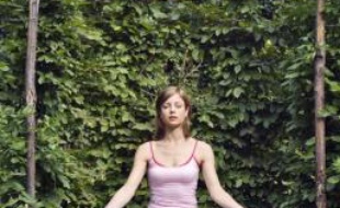 Prenez dix minutes par jour pour vous recentrez sur votre respiration.