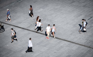 Bordeaux masqué.