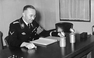 Heinrich Himmler, l'un des principaux acteurs de l'Holocauste, le 1er janvier 1939.