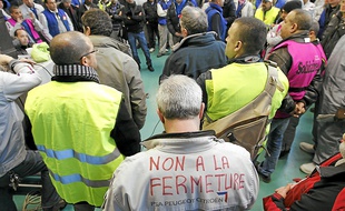 Près de 400 salariés, selon la CGT, ont participé à la grève.