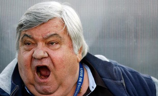 Louis Nicollin, président de Montpellier, pendant un match de Ligue 1 contre Le Mans, en avril 2010.