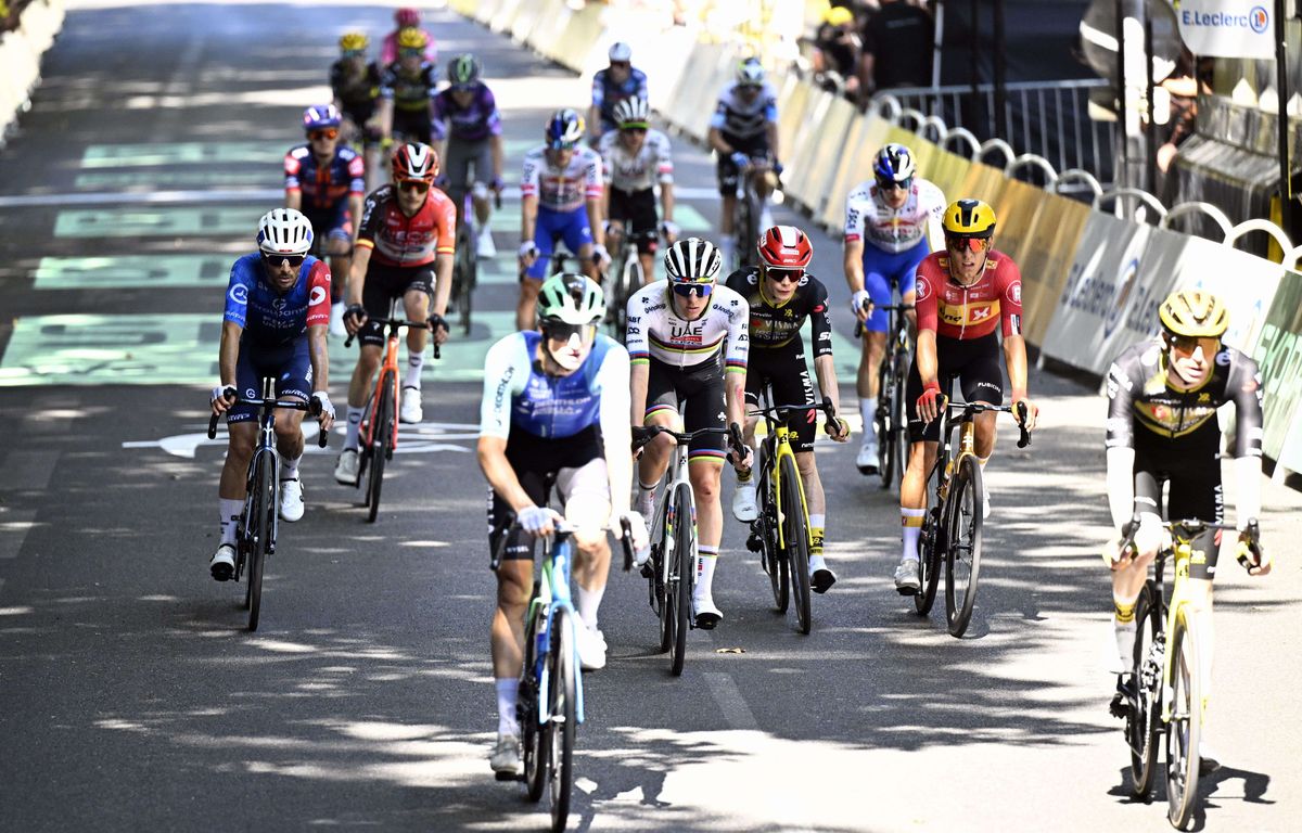 Tour de France 2025 : Mais pourquoi Vingegaard et la Visma ont attendu Pogacar après sa chute ?
