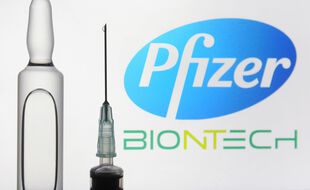 Illustration des laboratoires Pfizer et BioNTech qui développent un vaccin contre le Covid-19.