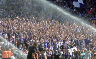Les supporters du TFC lors du match de Ligue 1 contre l'OM, le 9 avril 2017 au Stadium de Toulouse.
