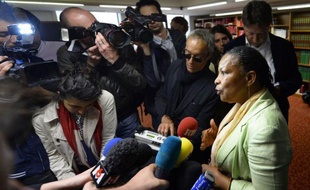Le Syndicat de la magistrature (SM) accuse Christiane Taubira de s'en prendre à la "liberté d'opinion des syndicalistes" en saisissant le Conseil supérieur de la magistrature (CSM) de l'affaire de son "mur des cons", dans une lettre ouverte à la ministre de la Justice.
