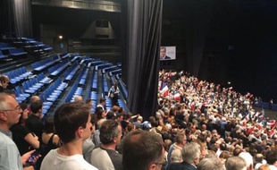 Sébastien Foy, soutien de François Fillon fait une boulette en essayant de se moquer d'Emmanuel Macron
