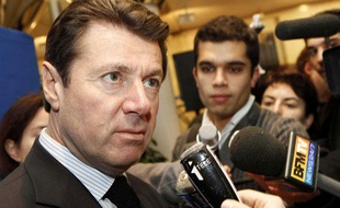 Le ministre de l'Industrie, Christian Estrosi, le 18 février 2010 à Dreux.
