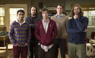 Le cast de la série de HBO «Silicon Valley», avec Thomas Middleditch, au centre.