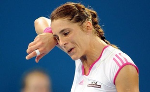 L'Allemande Andrea Petkovic, N.10 mondiale, a déclaré forfait mercredi pour les Internationaux d'Australie, qui débuteront le 16 janvier à Melbourne, à la suite d'une blessure au dos.