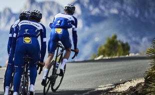 Des coureurs de l'équipe Quick-Step ont été renversés par un camion à l'entraînement, en Afrique du Sud, le 25 janvier 2018.