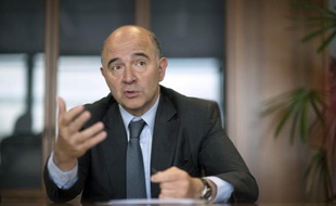 Le commissaire aux Affaires économiques, Pierre Moscovici, lors d'une interview à l'AFP le 5 novembre 2014 à Bruxelles