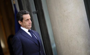 Nicolas Sarkozy a qualifié lundi d'"assez irresponsable" l'action de militants de Greenpeace dans la centrale de Nogent-sur-Seine (Aube), et assuré que "la totalité des audits" sur la sûreté nucléaire serait publiée car "la transparence, nous la devons aux Français".