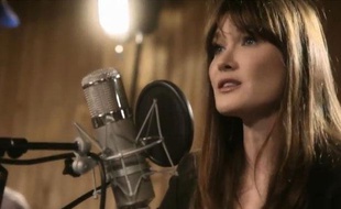 Carla Bruni chante «Chez Keith et Anita».