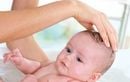 Le bain de bébé, pas à pas