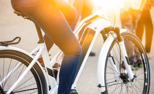 Un vélo électrique (illustration)