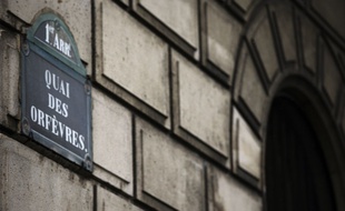 Au 36 quai des Orfèvres se trouve le siège de la police judiciaire parisienne.