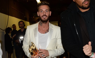 M Pokora with the NRJ Awards for Best French Artist Male of the Year pictured backstage during the 17th NRJ Music Awards ceremony in Cannes,in the south of France. Cannes, FRANCE - 06/11/2015. ** Photos must not be used out of context.*/BELLAK_2344033/Credit:BELLAK/NMA2016/SIPA/1511080019