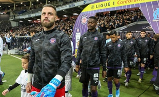 Baptiste Reynet, le gardien du TFC, avant le match de Ligue 1 contre l'Olympique de Marseille, le 24 novembre 2019.