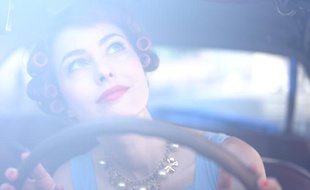 La performeuse burlesque Emilie Loison