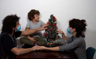 Des préparatifs de Noël en petit comité, comme ici à Milan (photo d'illustration)