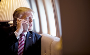 Le président américain, Donald Trump, au téléphone (illustration).
