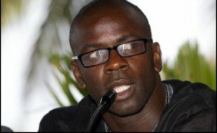 La drépanocytose, maladie génétique la plus répandue dans le monde, doit "sortir de l'invisibilité", a exhorté dimanche le footballeur français Lilian Thuram lors d'une conférence de presse dans la capitale sénégalaise.