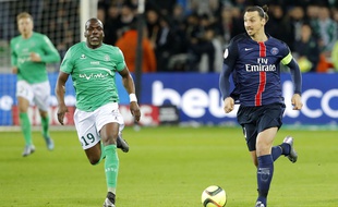 Zlatan Ibrahimovic à côté de Florentin Pogba lors de Saint-Etienne-PSG le 31 janvier 2016.