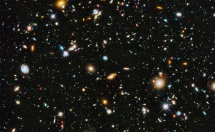 La photographie la plus colorée de l'univers prise par Hubble et publiée le 3 juin 2014 par la Nasa et l'Esa.
