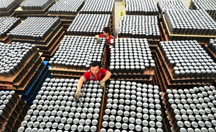 Des ouvriers dans une usine chinoise. Photo d'illustration.