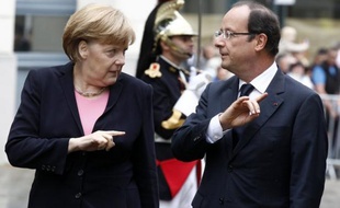 Angela Merkel et François Hollande, qui célèbrent samedi à Ludwigsburg (sud-ouest) le discours historique du général de Gaulle à la jeunesse allemande, sont parvenus ces dernières semaines à une entente pragmatique imposée par la crise de l'euro.