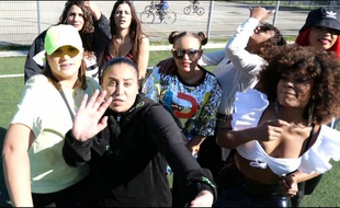 Le clip regroupe huit rappeuses marseillaises