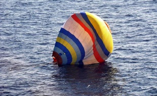Un Chinois qui voulait atterrir avec une montgolfière sur des îles au centre d'un conflit entre Tokyo et Pékin a été secouru mercredi par les garde-côtes du Japon