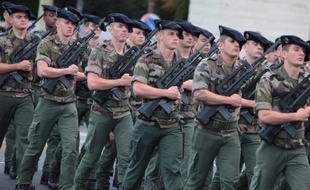 62% des personnes interrogées dans un sondage de l'Ifop pour Atlantico.fr regrettent le service militaire obligatoire, 16 ans après sa suppression lors du premier mandat de Jacques Chirac.