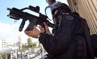 La menace terroriste est jugée élevée par 71% des Français, soit 18 points de plus qu'après l'affaire Merah en mars et 7 points de plus qu'après les attentats du 11-Septembre, selon un sondage Ifop réalisé pour Dimanche Ouest France.