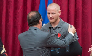 Remise de Légion d'honneur aux héros du Thalys le 24 août 2015.