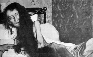 L'histoire de Blanche Monnier, baptisée La Séquestrée de Poitiers, a inspiré à André Gide, une chronique judiciaire publiée en 1901.