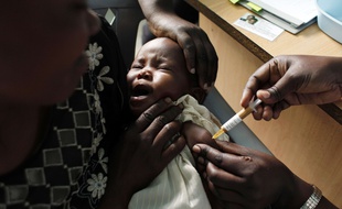 Vaccination contre le paludisme (illustration).