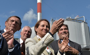 Strasbourg, le 8 septembre 2015 - La ministre de l'Ecologie Ségolène Royal lors de la première injection de biométhane produit à partir d'eaux usées dans le réseau de gaz naturel.