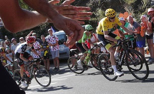 Christopher Froome n'a pas que des amis dans le public au bord des routes du Tour de France.