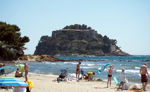 Le fort de Brégançon (Var) est une résidentielle de la présidence de la République.