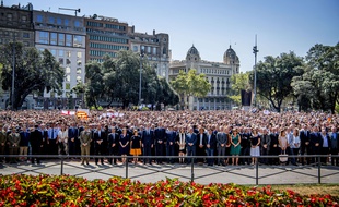 Une minute de silence a été observée à Barcelone ce vendredi 18 août 2017.