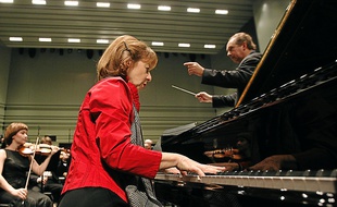 La pianiste Anne Queffélec, l'un des artistes incontournables du festival.